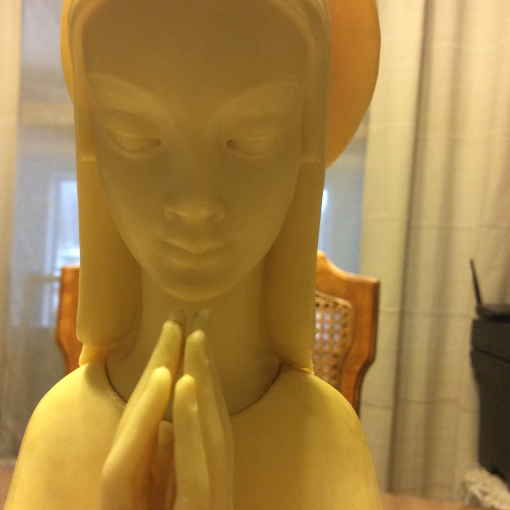 Statue - Picture 3 of 6